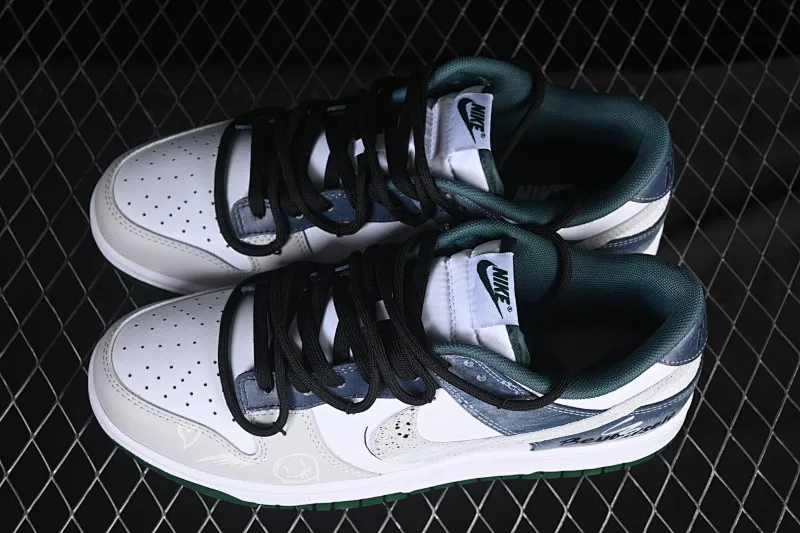 All categories Nk SB Dunk Series Nk SB Dunk Low High-end customized low-top sneakers Nike SB Dunk Low straps Anniversary high-end customized low-top casual sneakers DV0833-111
